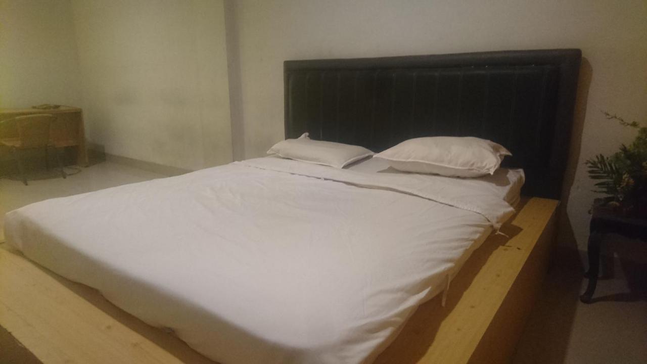 Sz Nine One Hotel Medan Bagian luar foto