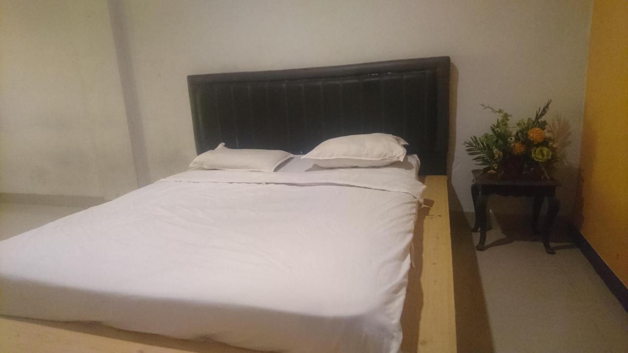 Sz Nine One Hotel Medan Bagian luar foto