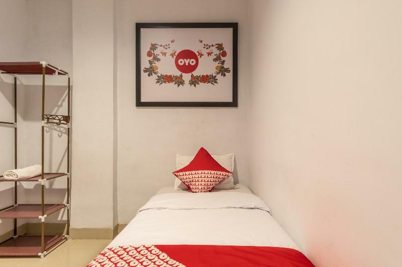Sz Nine One Hotel Medan Bagian luar foto